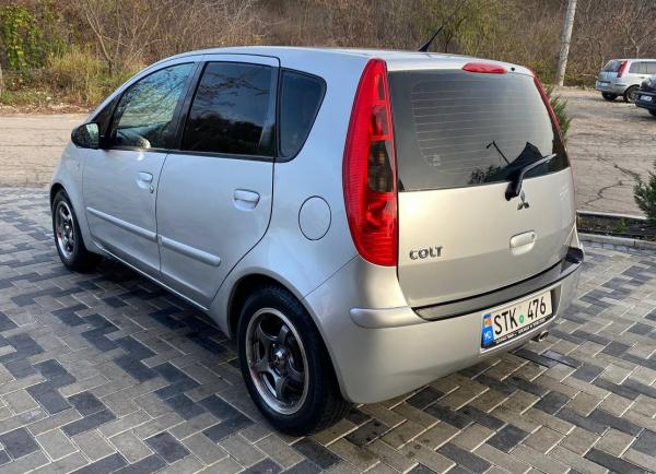 Mitsubishi Colt