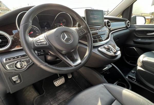 Mercedes-Benz V-Class
