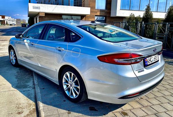 Ford Fusion Hybrid