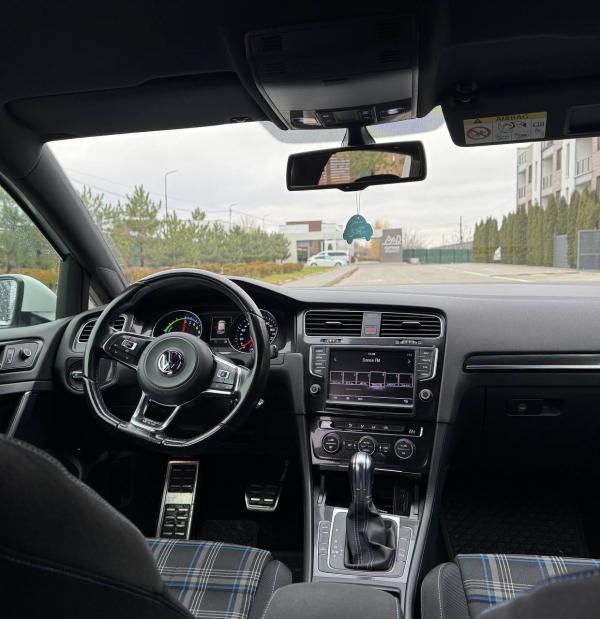 Volkswagen Golf 7 GTE